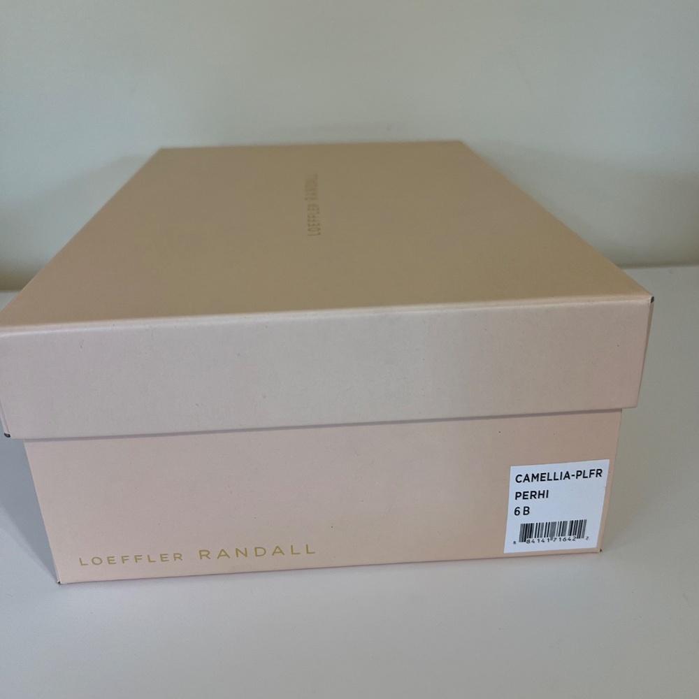 New in Box Loeffler Randall Camellia Pleated Bow Heel in Cream Rhinestones (6) - Picture 2 of 9
